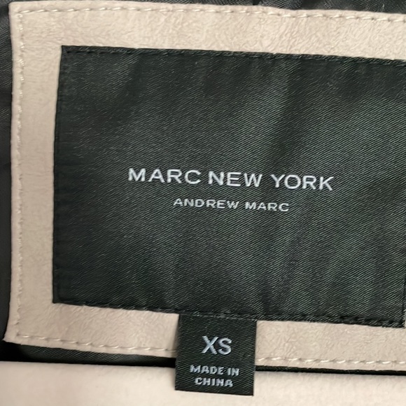 Leather jacket - Picture 3 of 10